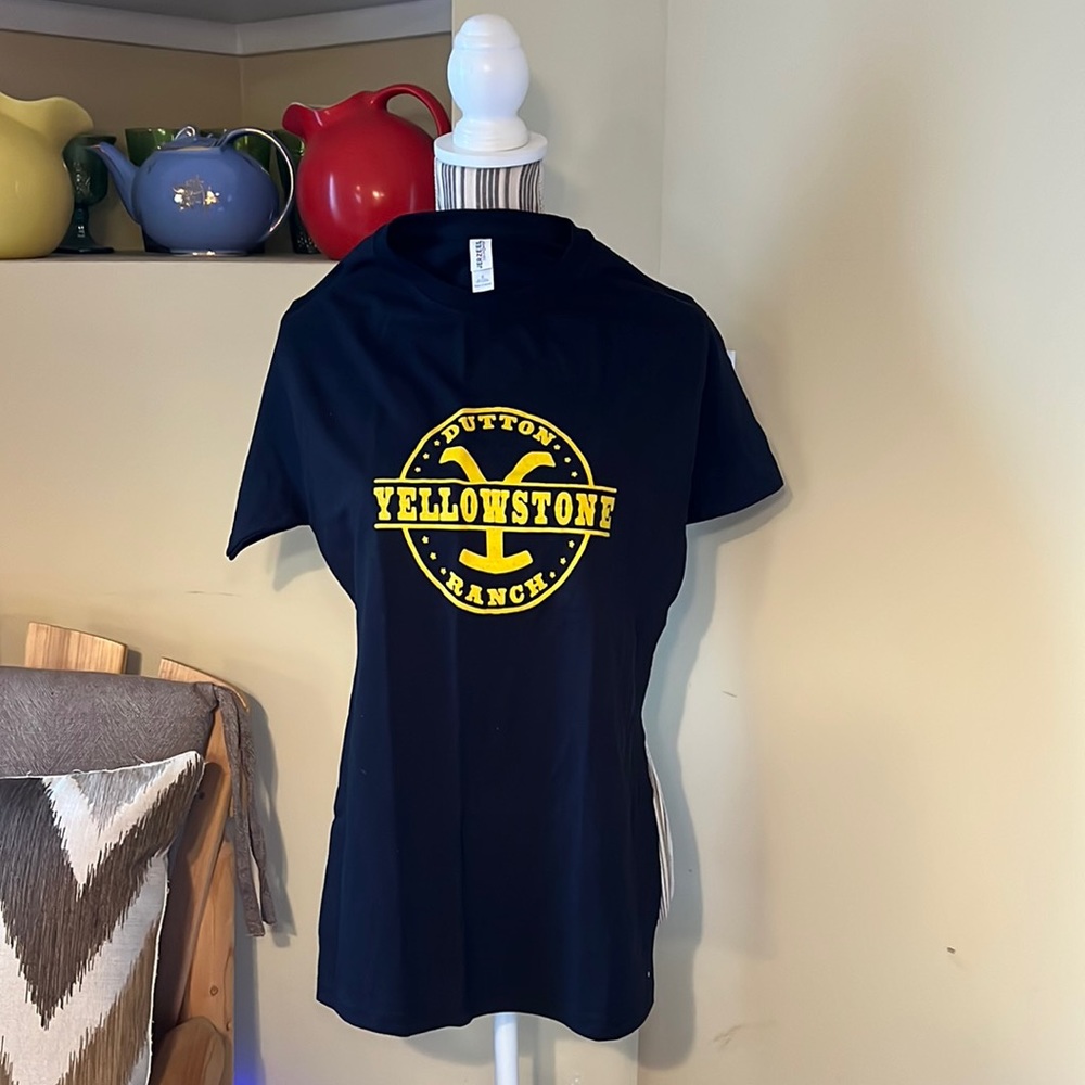 Yellowstone black and yellow T-shirt